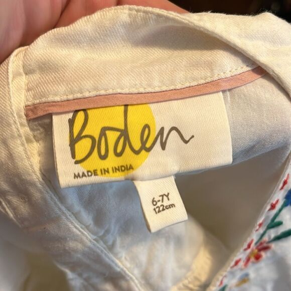 Boden Girls White Embroidered Floral Boho Feminine Top Summer Spring - Picture 8 of 8